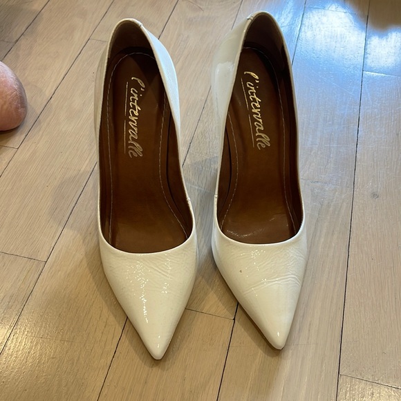 L'INTERVALLE Shoes - White lintervalle pumps. FREE WITH BUNDLE OF 3 ITEMS